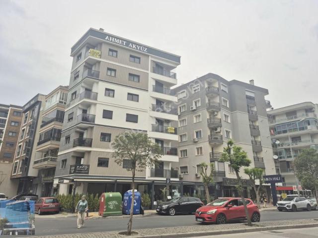 Karşiyaka, İzmir içerisinde kiralık mülk