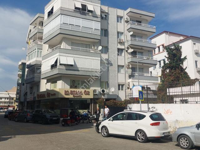 Karşiyaka, İzmir içerisinde satılık mülk