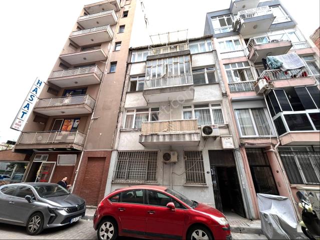 Karşiyaka, İzmir içerisinde kiralık mülk