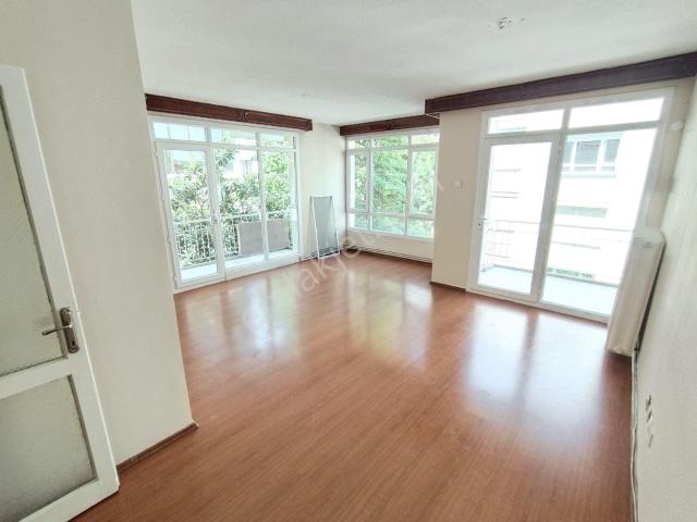 Karşiyaka, İzmir içerisinde kiralık mülk