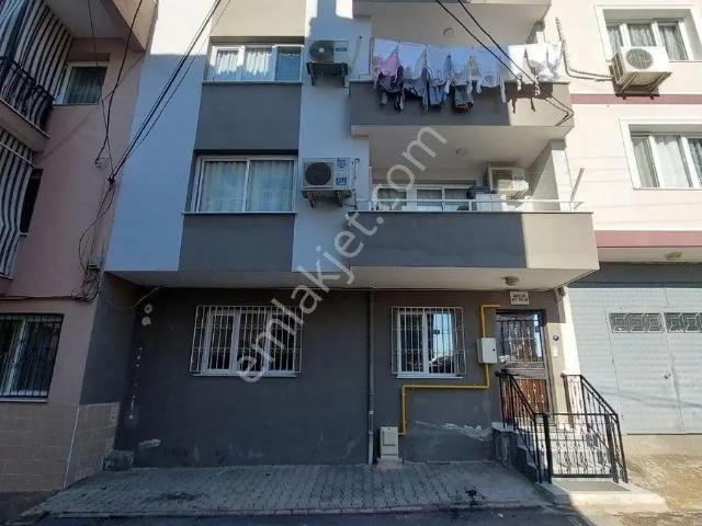 Latife Hanım Mahallesi, Bayraklı içerisinde kiralık mülk