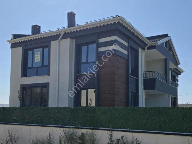 Sivas Merkez içerisinde kiralık Villa