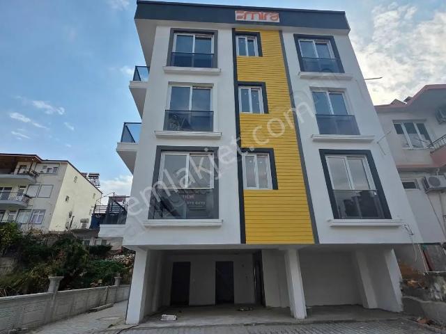 Karşıyaka, Finike içerisinde satılık mülk