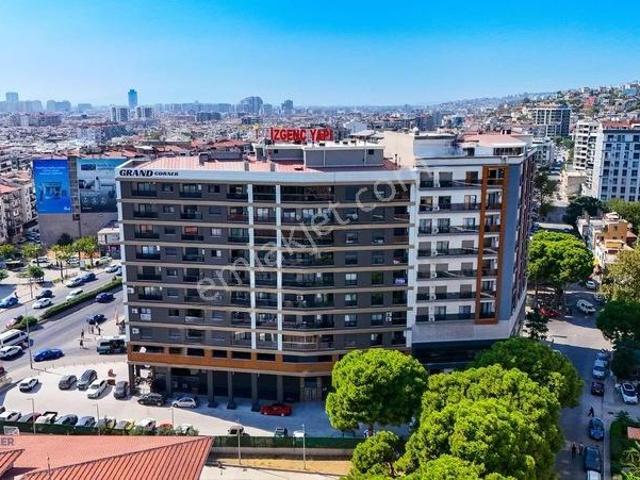 Karşiyaka, İzmir içerisinde satılık mülk