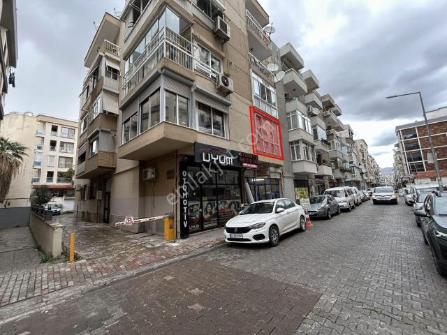 Karşiyaka, İzmir içerisinde kiralık mülk