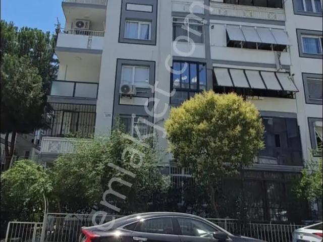 Karşiyaka, İzmir içerisinde satılık mülk