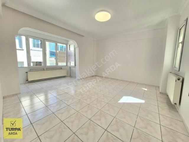 Karşiyaka, İzmir içerisinde kiralık mülk