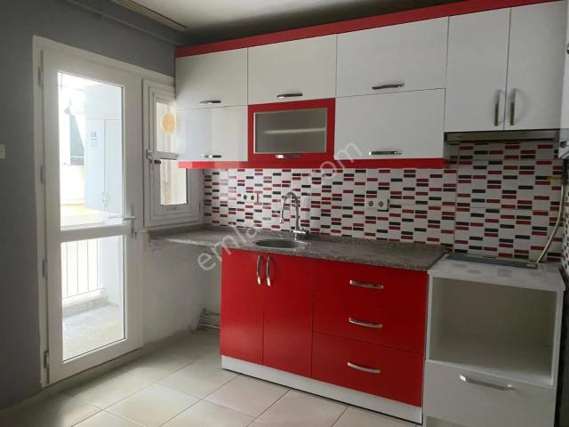 Karşiyaka, İzmir içerisinde kiralık mülk