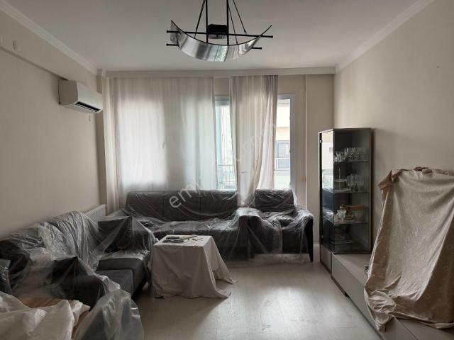 Karşiyaka, İzmir içerisinde kiralık mülk