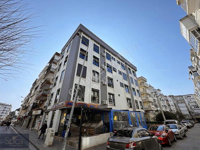 Karşiyaka, İzmir içerisinde kiralık mülk