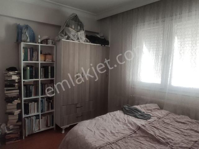 Karşiyaka, İzmir içerisinde satılık mülk