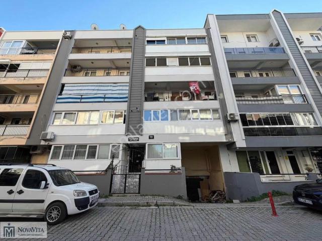 Karşiyaka, İzmir içerisinde satılık mülk