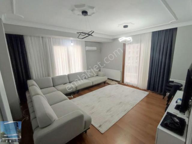 Karşiyaka, İzmir içerisinde kiralık mülk