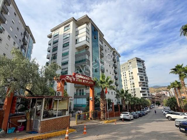 Örnekköy Mahallesi, Karşıyaka içerisinde satılık mülk