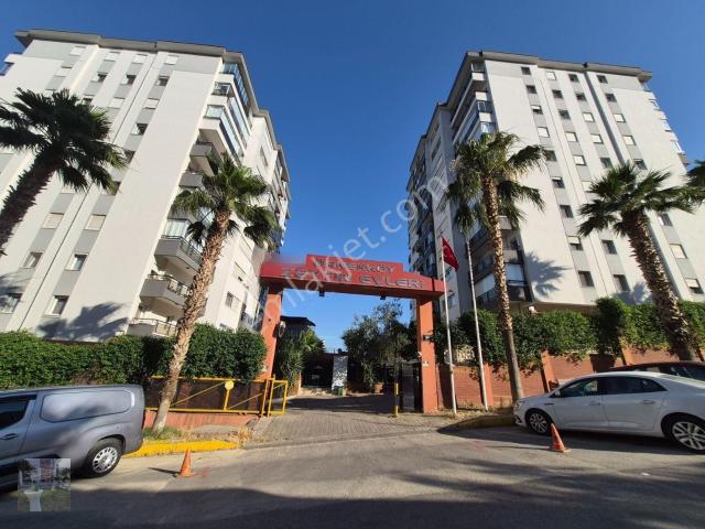 İzmir içerisinde satılık mülk