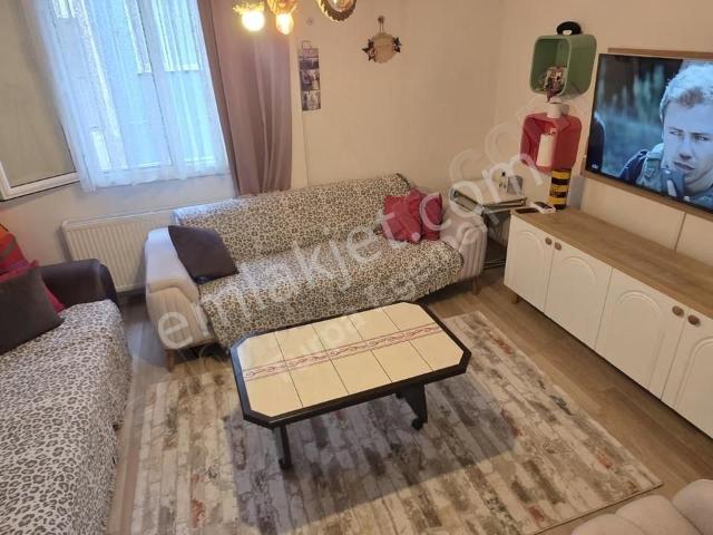Bayrakli, İzmir içerisinde satılık mülk