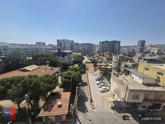 Karşiyaka, İzmir içerisinde satılık mülk