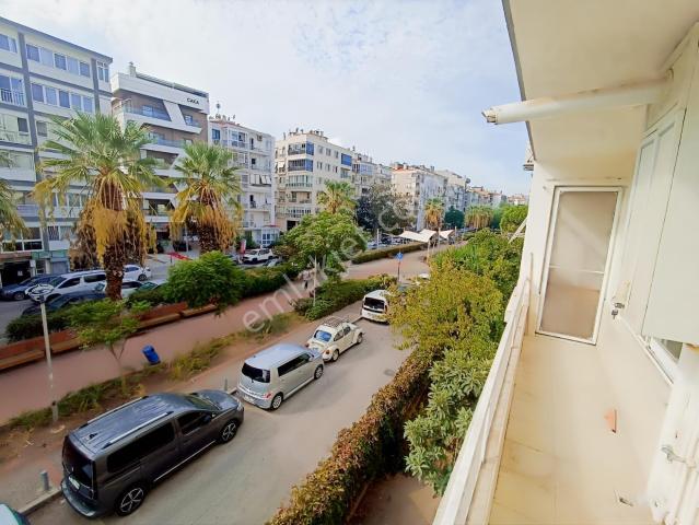 Bahriye Üçok Mahallesi, Karşıyaka içerisinde kiralık mülk