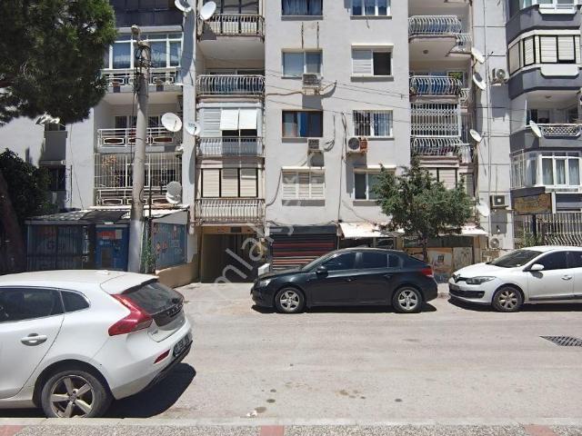Karşiyaka, İzmir içerisinde satılık mülk