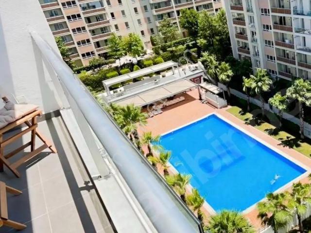 İnönü Mahallesi, Karşıyaka içerisinde kiralık mülk