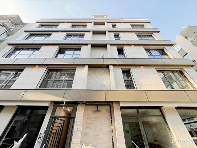 Karşiyaka, İzmir içerisinde satılık Dükkan