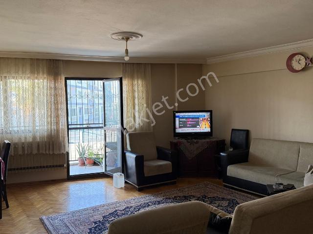 Karşiyaka, İzmir içerisinde satılık mülk