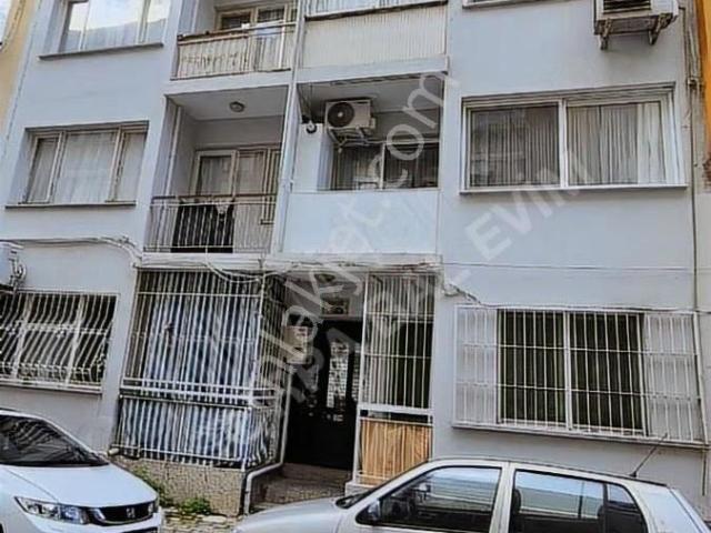 Karşiyaka, İzmir içerisinde satılık mülk