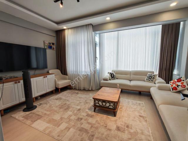Karşiyaka, İzmir içerisinde satılık mülk