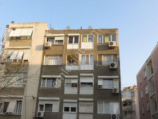 Karşiyaka, İzmir içerisinde kiralık mülk