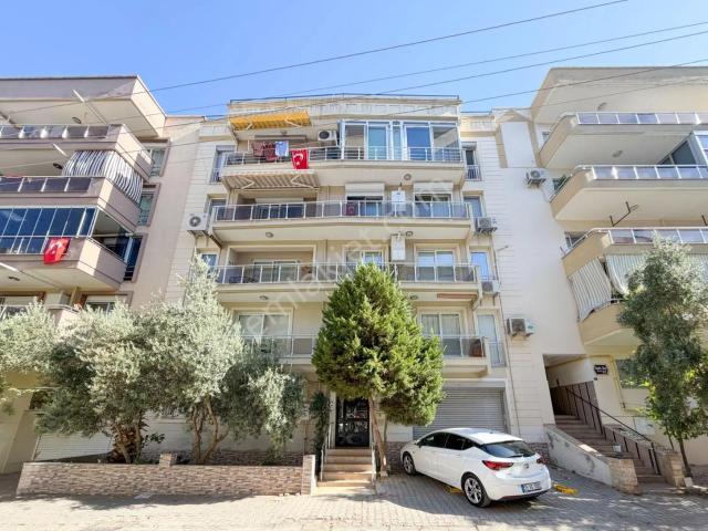 Karşiyaka, İzmir içerisinde kiralık mülk