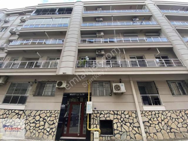 Karşiyaka, İzmir içerisinde satılık mülk