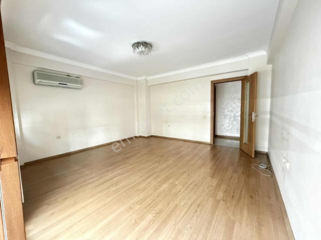 Karşiyaka, İzmir içerisinde kiralık mülk