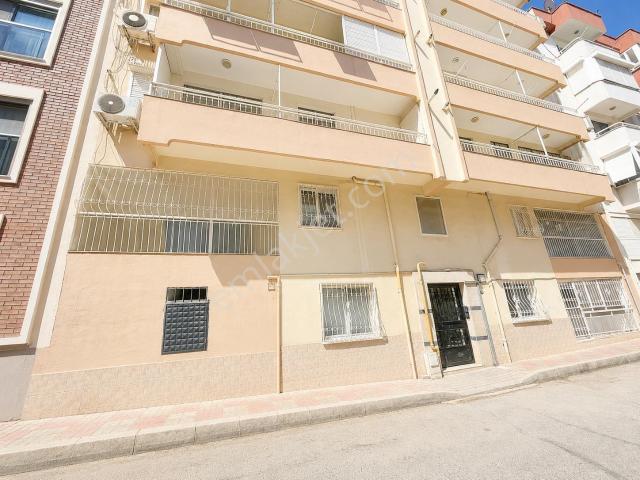 Karşiyaka, İzmir içerisinde satılık mülk
