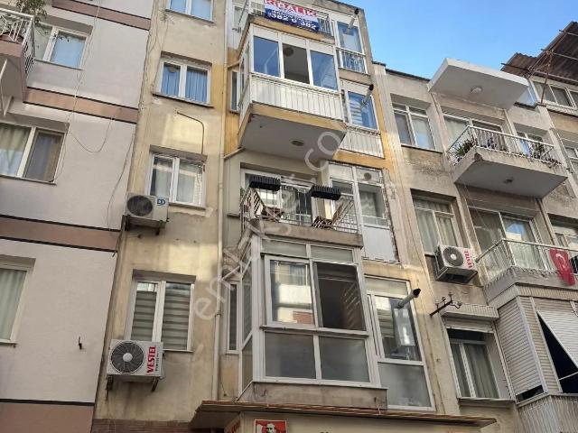 Karşiyaka, İzmir içerisinde kiralık mülk