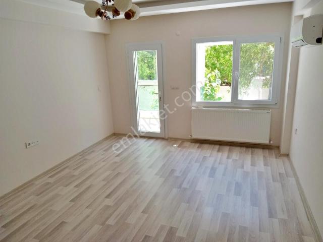 Karşiyaka, İzmir içerisinde kiralık mülk