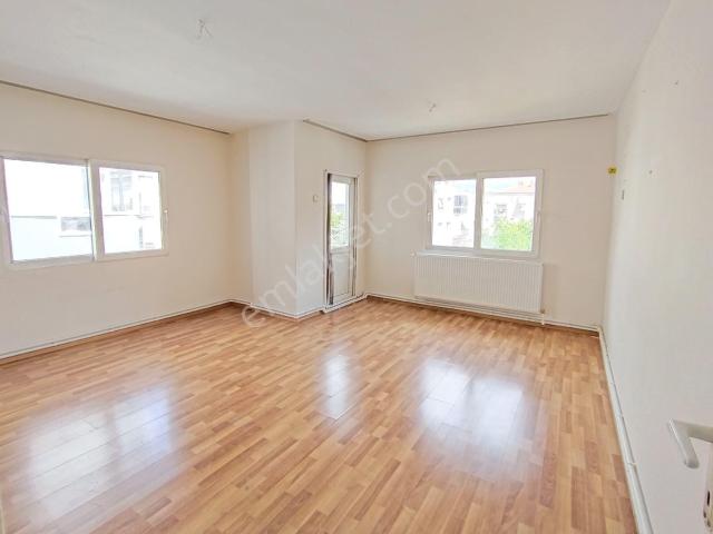 Karşiyaka, İzmir içerisinde kiralık mülk
