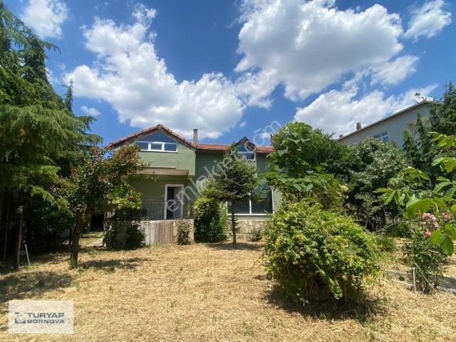 Bornova, İzmir içerisinde kiralık Villa