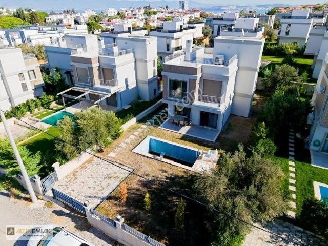 Karaağaç, Gömeç içerisinde satılık Villa