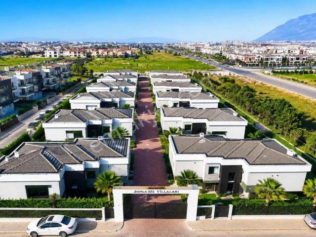 Manisa içerisinde satılık Villa