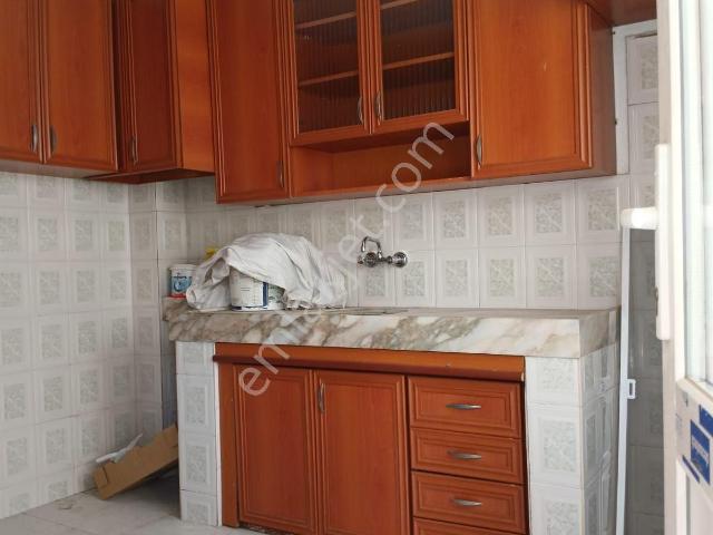 Karabağlar, İzmir içerisinde kiralık mülk