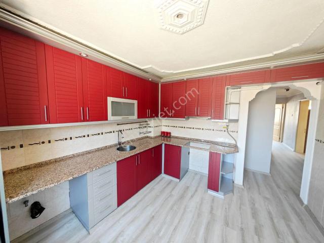 Karabağlar, İzmir içerisinde kiralık mülk