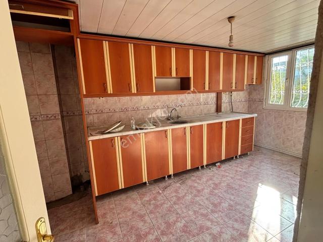 Ali Fuat Cebesoy Mahallesi, Karabağlar içerisinde kiralık mülk