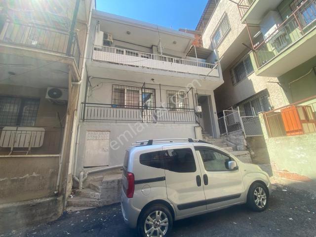 Karabağlar, İzmir içerisinde satılık Villa