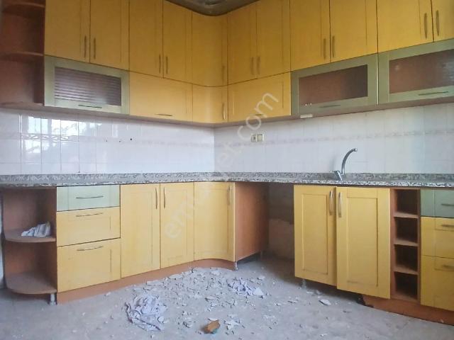 Karabağlar, İzmir içerisinde kiralık mülk