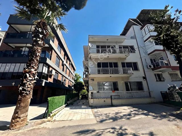 Karabağlar, İzmir içerisinde kiralık mülk