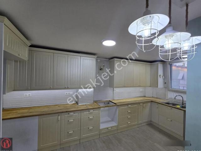 Karabağlar, İzmir içerisinde kiralık mülk