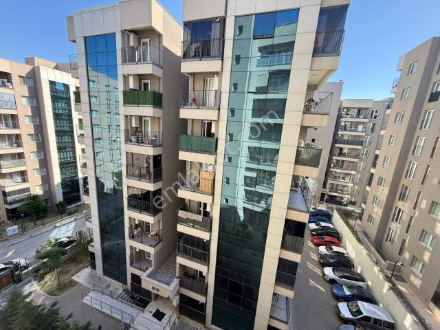 Karabağlar, İzmir içerisinde satılık mülk