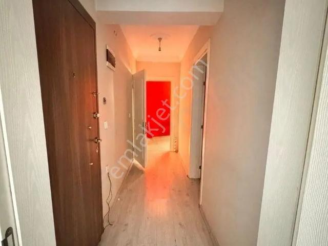 Karabağlar, İzmir içerisinde kiralık mülk