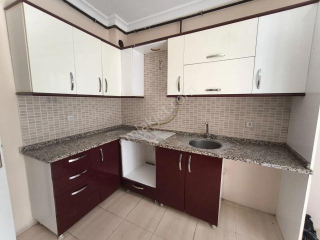Karabağlar, İzmir içerisinde kiralık mülk