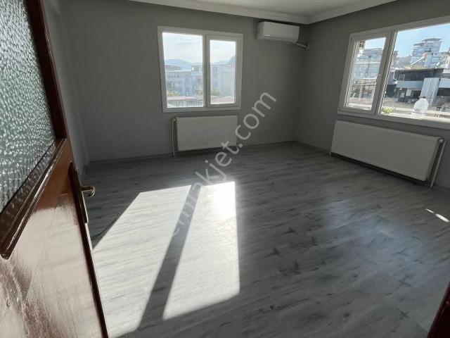 Yeni Çamlık, Karabağlar içerisinde kiralık mülk
